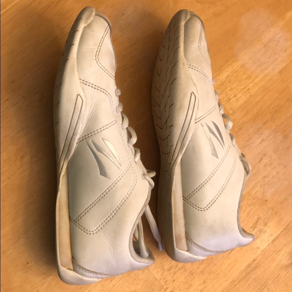 Cheerleading shoes - Picture 4 of 7